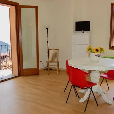 Casa Patrizia Apartment Sueglio